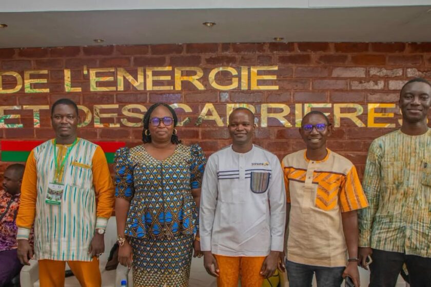 Le ministère des Mines et la Chambre des Mines ont animé une session consacré au contenu local à l'Exposition gouvernementale au SIAO, 7 octobre 2026