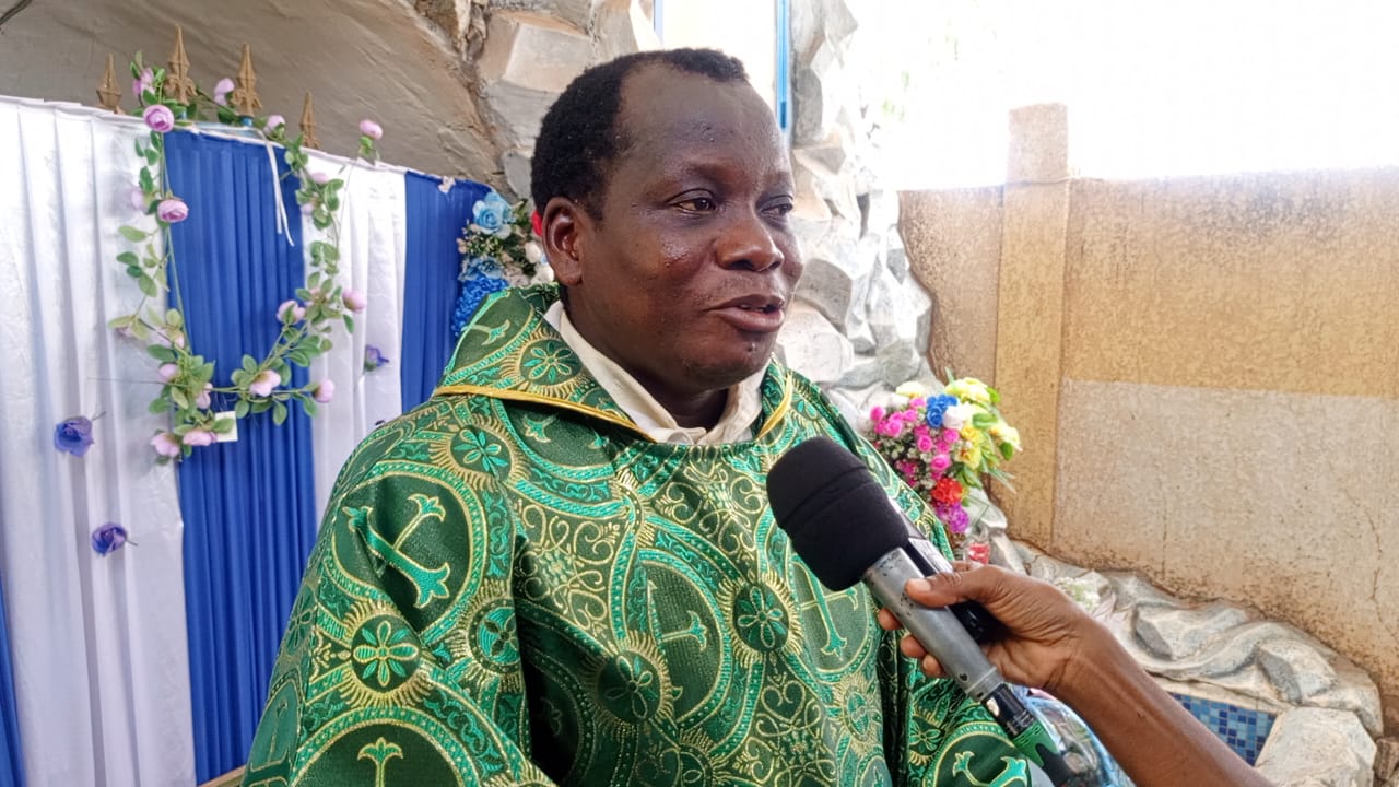 Le père Philippe Zongo de la communauté Saint'Egidio a été officiellement installé dans ses fonctions de curé dans la paroisse universitaire Saint-Albert-le-Grand de la Rotonde, ce dimanche 11 octobre 2026 à Ouagadougou